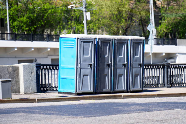 Best Portable restroom trailer rental  in Eldorado, IL